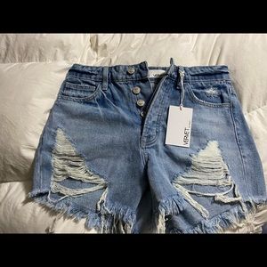 New with tags boutique high rise jean shorts